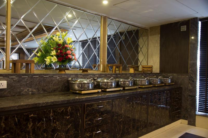Bluemont Beacon Hotel New Delhi Gurgaon Extérieur photo