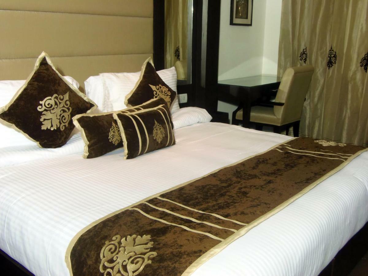 Bluemont Beacon Hotel New Delhi Gurgaon Extérieur photo