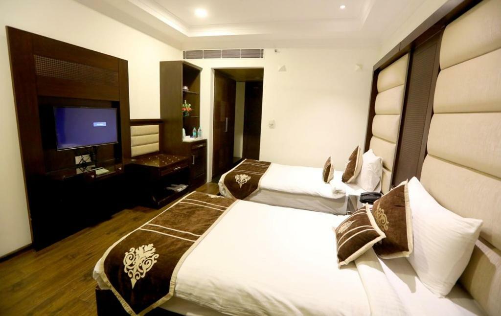 Bluemont Beacon Hotel New Delhi Gurgaon Extérieur photo