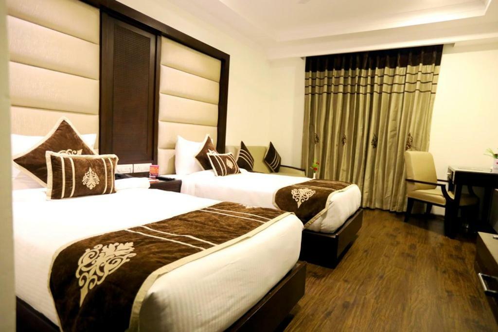 Bluemont Beacon Hotel New Delhi Gurgaon Extérieur photo