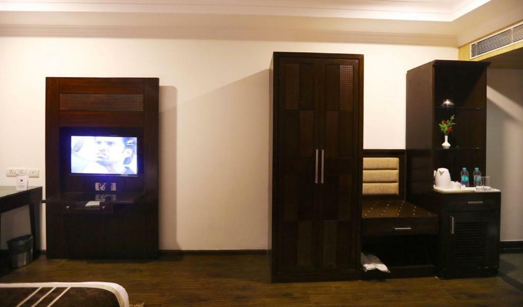 Bluemont Beacon Hotel New Delhi Gurgaon Extérieur photo