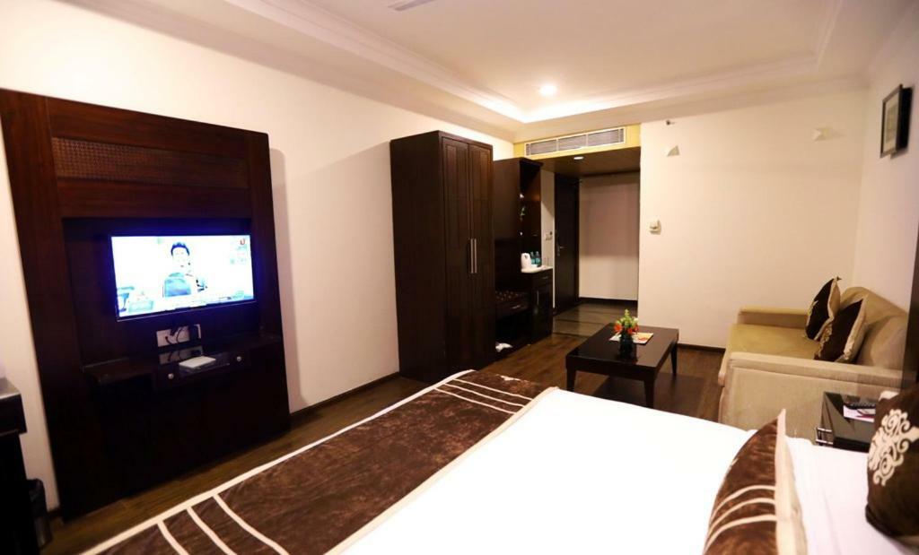 Bluemont Beacon Hotel New Delhi Gurgaon Extérieur photo