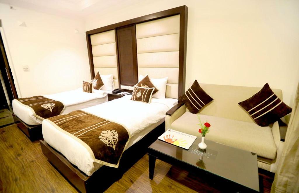 Bluemont Beacon Hotel New Delhi Gurgaon Extérieur photo