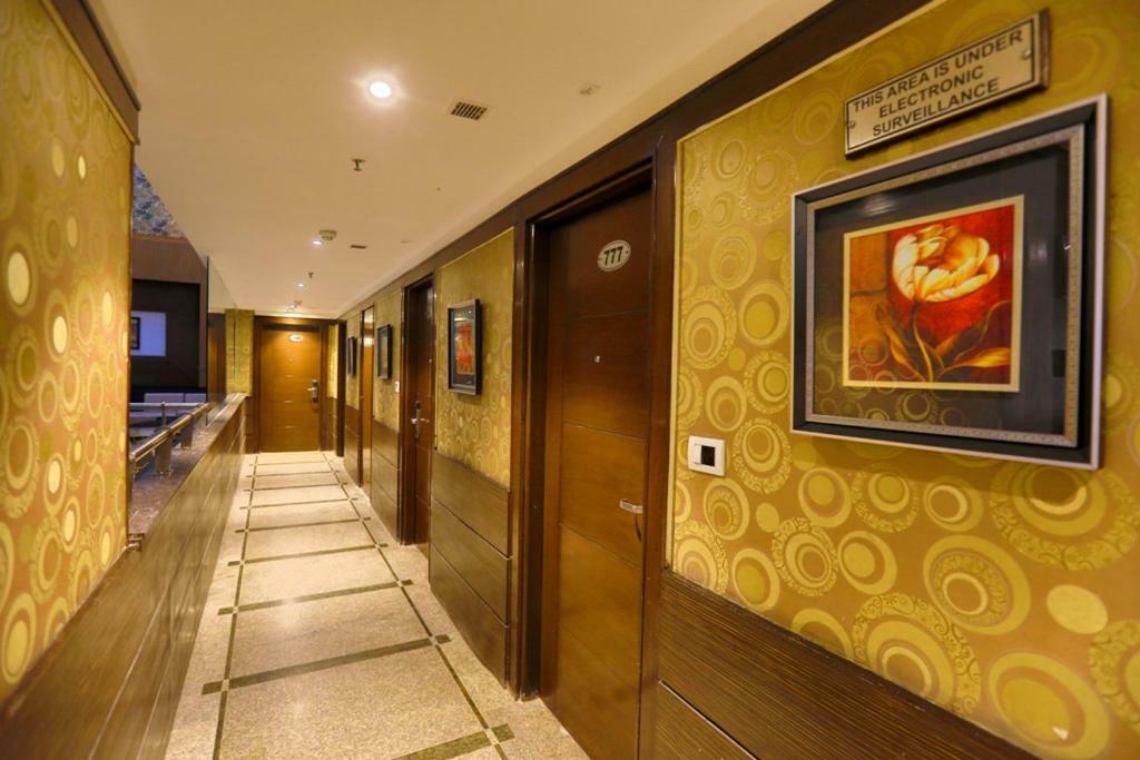 Bluemont Beacon Hotel New Delhi Gurgaon Extérieur photo