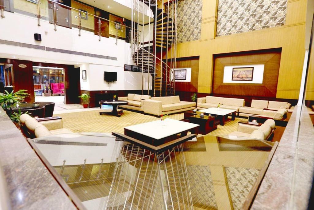 Bluemont Beacon Hotel New Delhi Gurgaon Extérieur photo