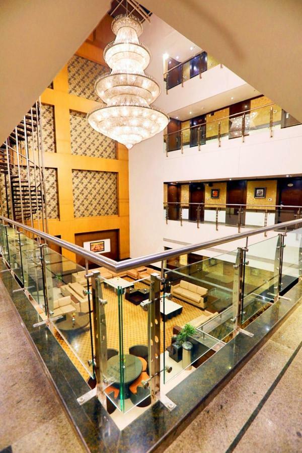 Bluemont Beacon Hotel New Delhi Gurgaon Extérieur photo