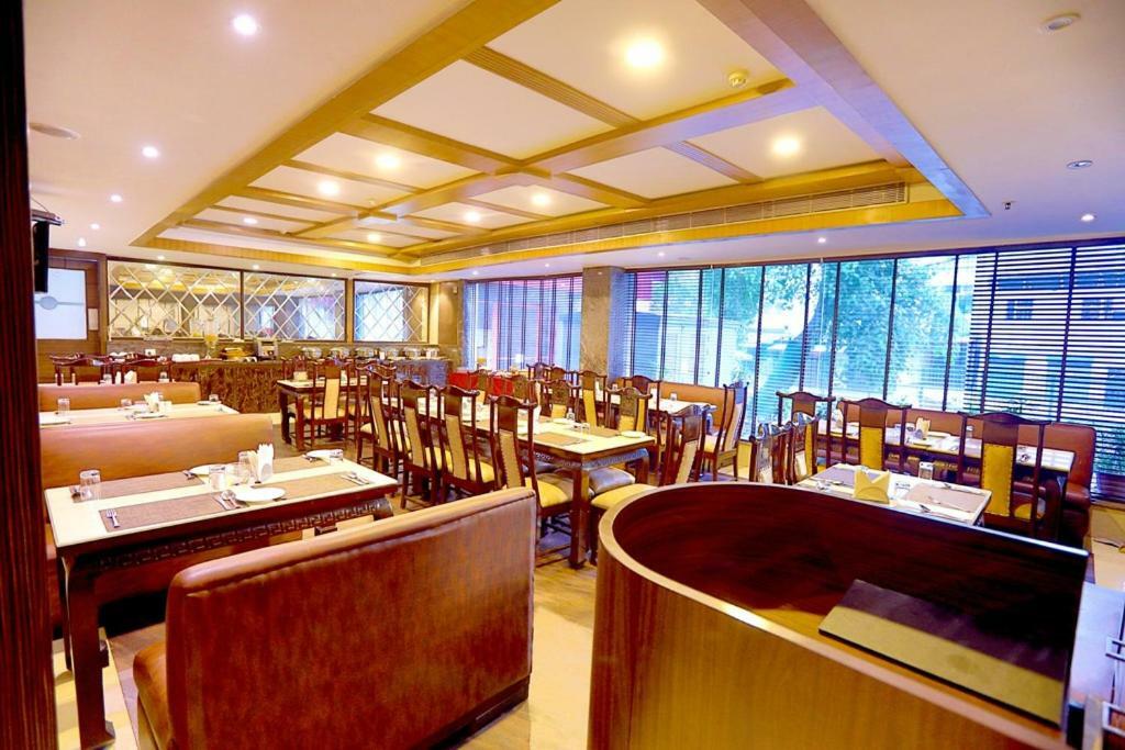Bluemont Beacon Hotel New Delhi Gurgaon Extérieur photo